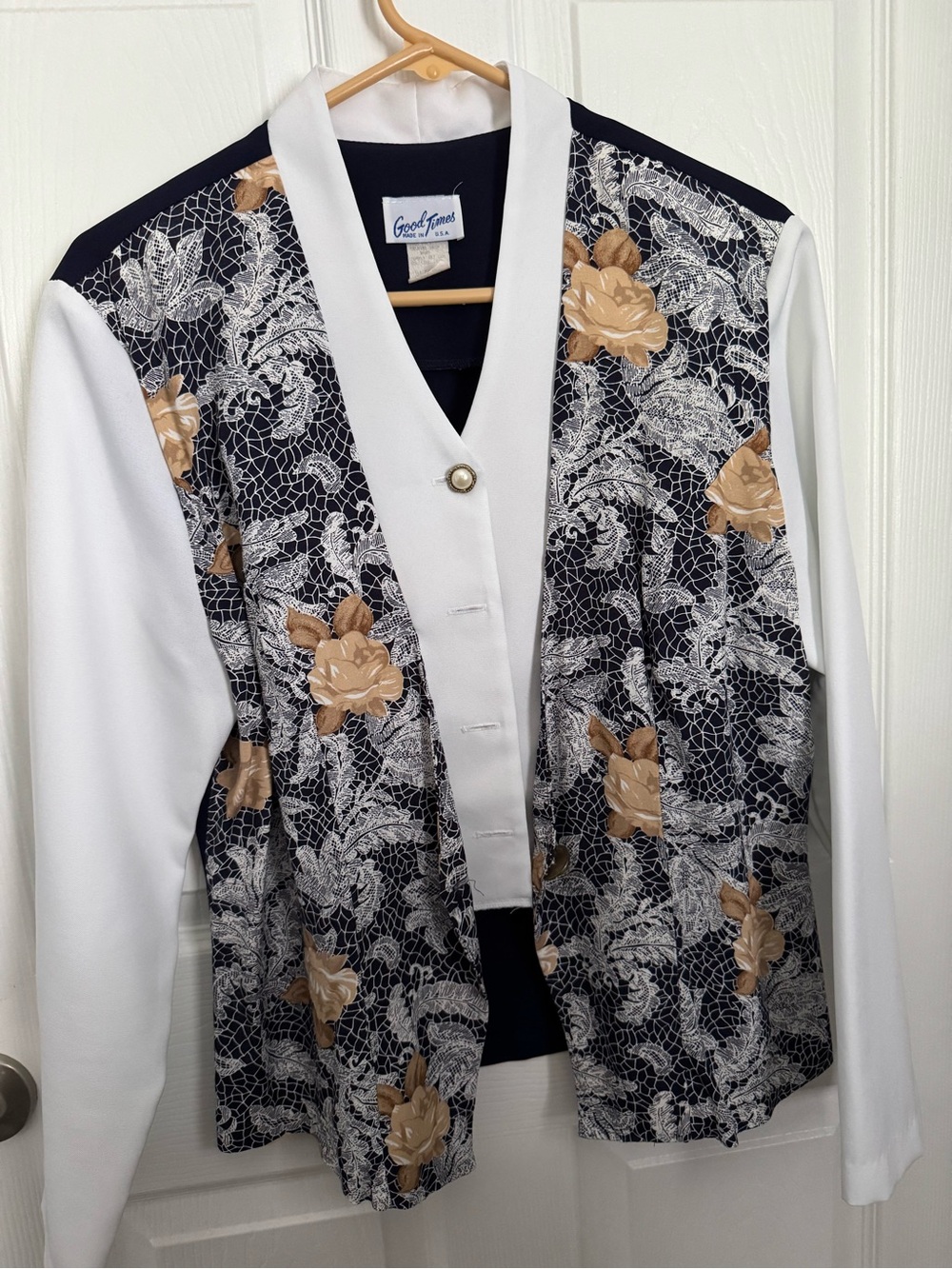 Good Times Women's White and Navy Floral Blazer with Beige Accents